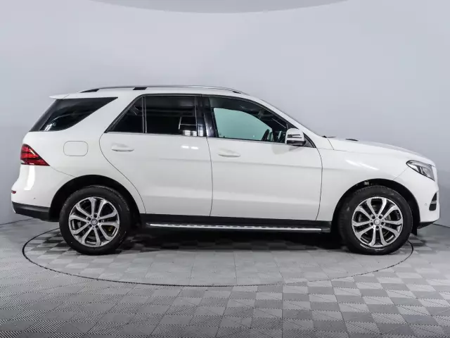 Mercedes-Benz GLE 2015