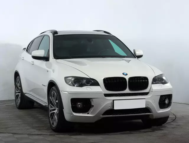 BMW X6 2011