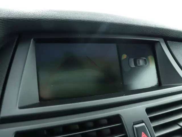 BMW X6 2011