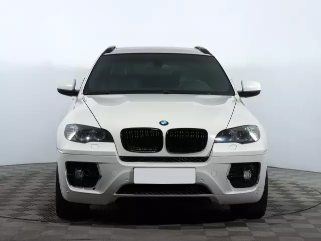 BMW X6 2011