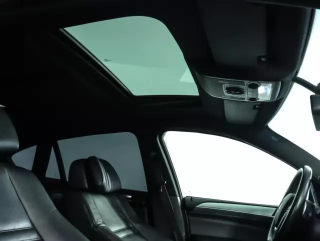 BMW X6 2011