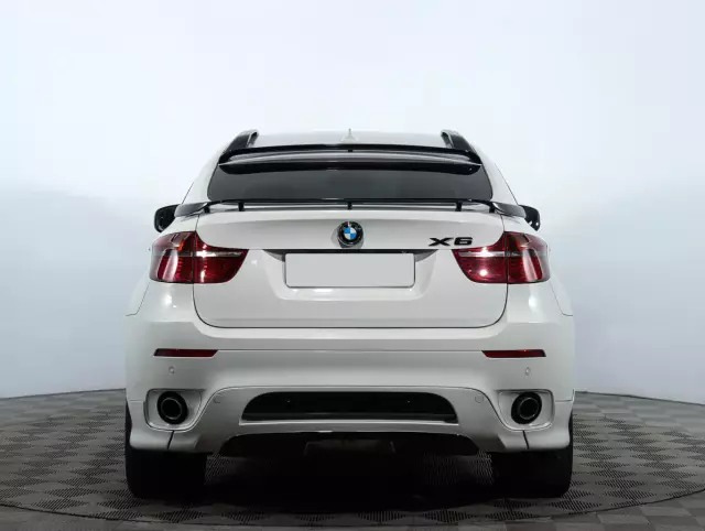 BMW X6 2011