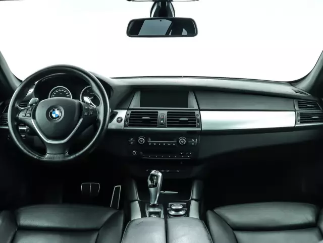 BMW X6 2011