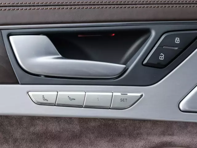 Audi A8 2016