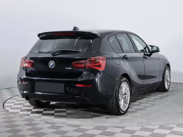 BMW 1 серия 2017
