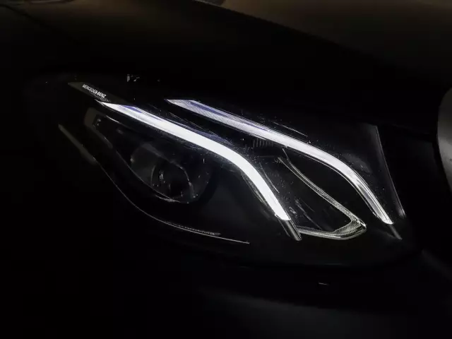 Mercedes-Benz E-Класс 2019