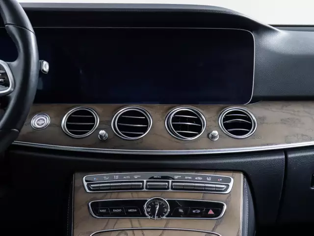 Mercedes-Benz E-Класс 2019