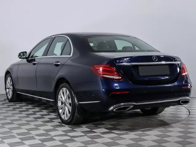Mercedes-Benz E-Класс 2019