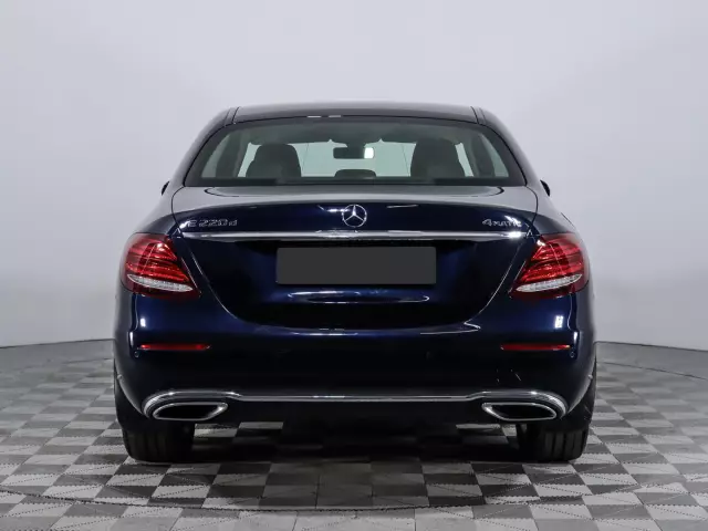 Mercedes-Benz E-Класс 2019