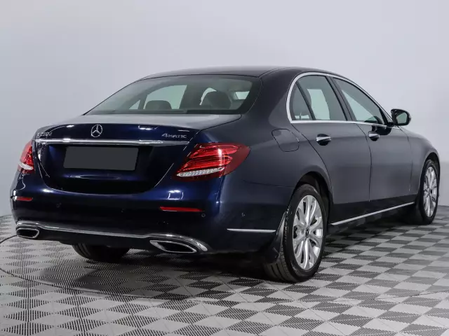 Mercedes-Benz E-Класс 2019