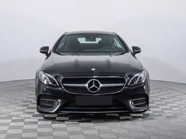 Mercedes-Benz E-Класс 2017
