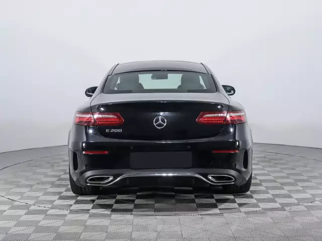 Mercedes-Benz E-Класс 2017
