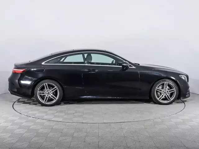 Mercedes-Benz E-Класс 2017