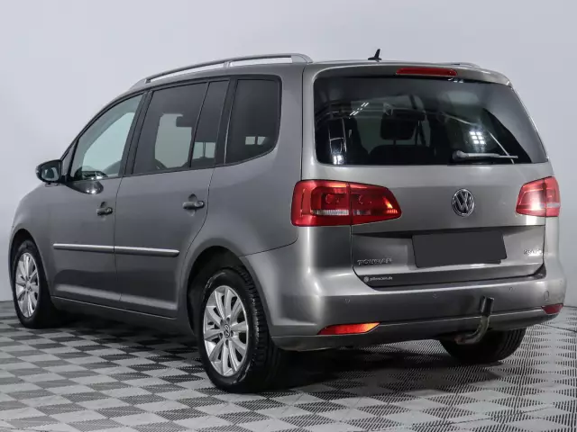 Volkswagen Touran 2010