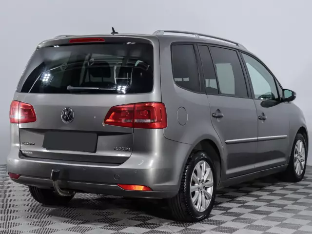 Volkswagen Touran 2010
