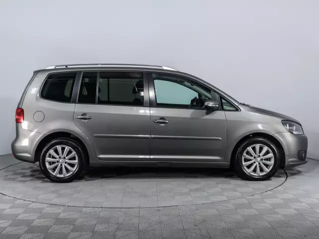 Volkswagen Touran 2010