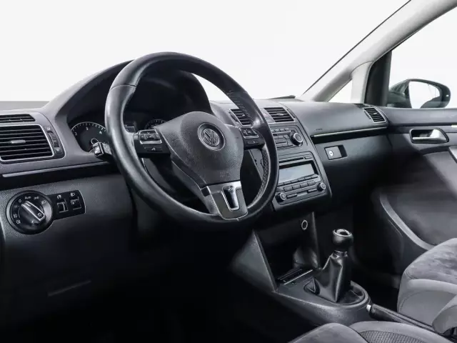 Volkswagen Touran 2010