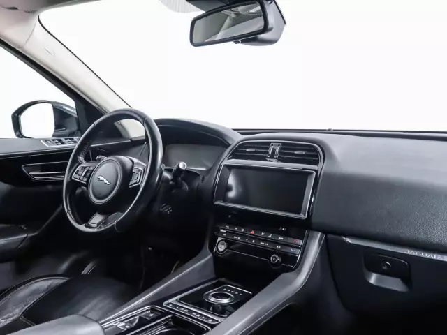 Jaguar F-Pace 2018