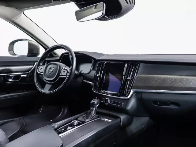 Volvo V90 Cross Country 2017