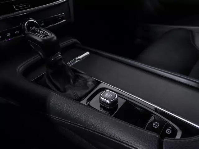 Volvo V90 Cross Country 2017
