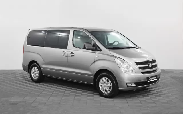 Hyundai Grand Starex 2012
