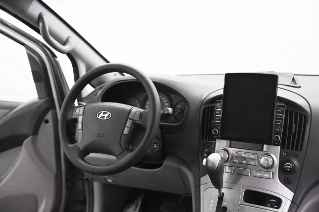 Hyundai Grand Starex 2012