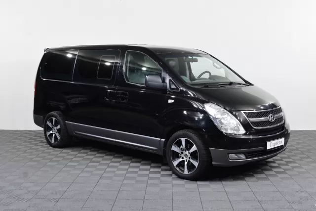 Hyundai Grand Starex 2012
