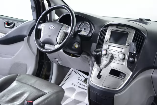 Hyundai Grand Starex 2012