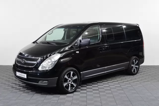 Hyundai Grand Starex 2012