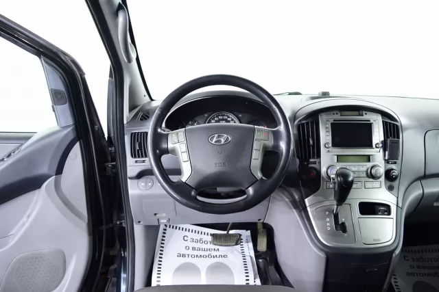 Hyundai Grand Starex 2012