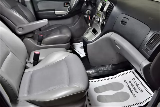 Hyundai Grand Starex 2012