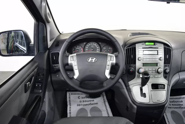 Hyundai Grand Starex 2012