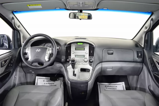 Hyundai Grand Starex 2012
