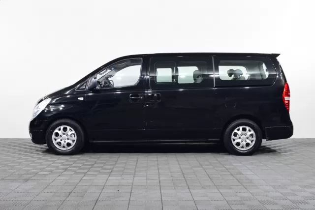 Hyundai Grand Starex 2012