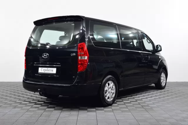 Hyundai Grand Starex 2012