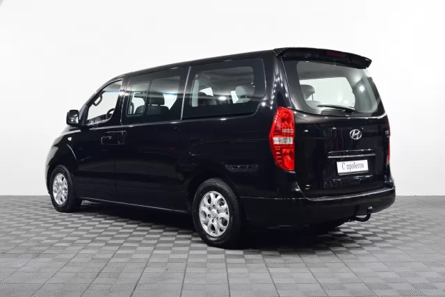 Hyundai Grand Starex 2012