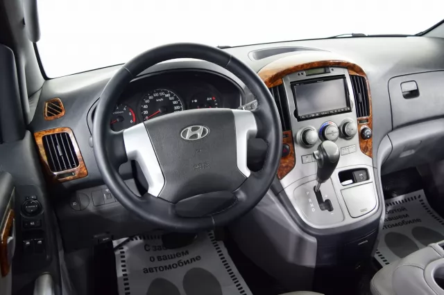 Hyundai Grand Starex 2015