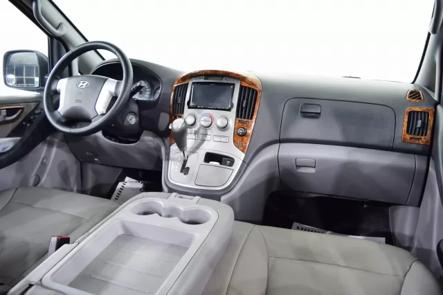 Hyundai Grand Starex 2015