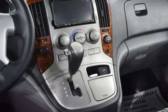 Hyundai Grand Starex 2015
