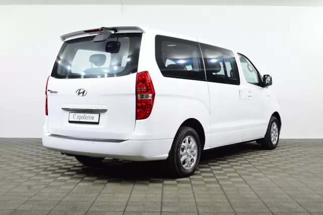 Hyundai Grand Starex 2015