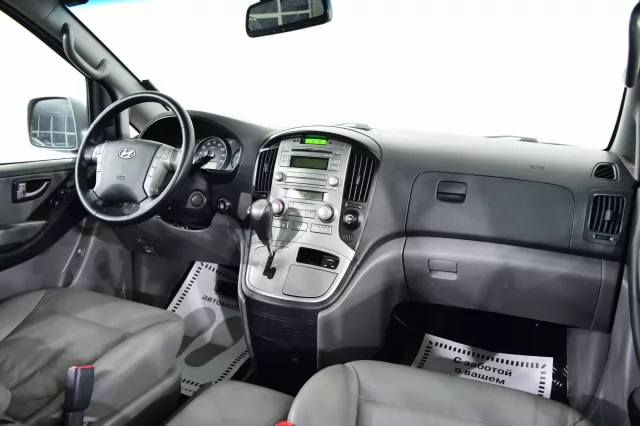 Hyundai Grand Starex 2015