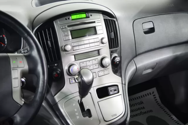 Hyundai Grand Starex 2015