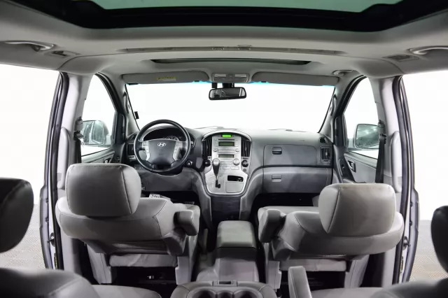 Hyundai Grand Starex 2015