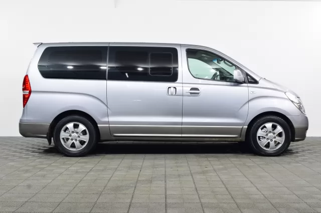 Hyundai Grand Starex 2015