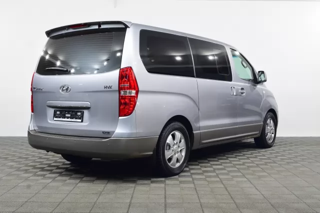 Hyundai Grand Starex 2015