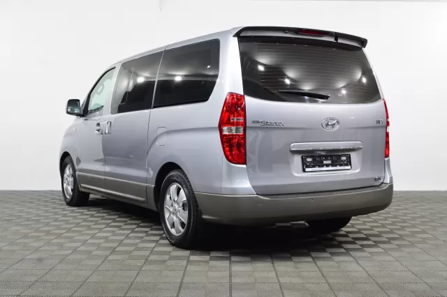 Hyundai Grand Starex 2015