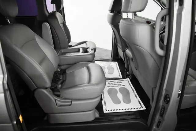Hyundai Grand Starex 2016