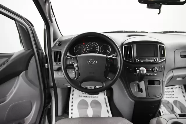 Hyundai Grand Starex 2016