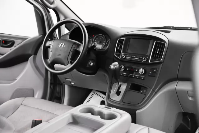 Hyundai Grand Starex 2016