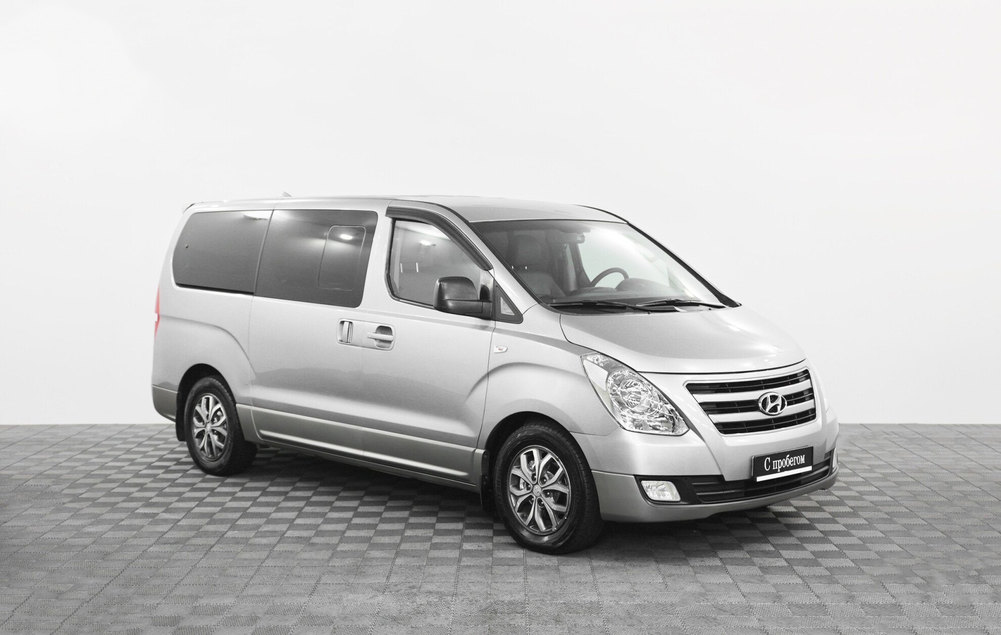 Hyundai Grand Starex 2016